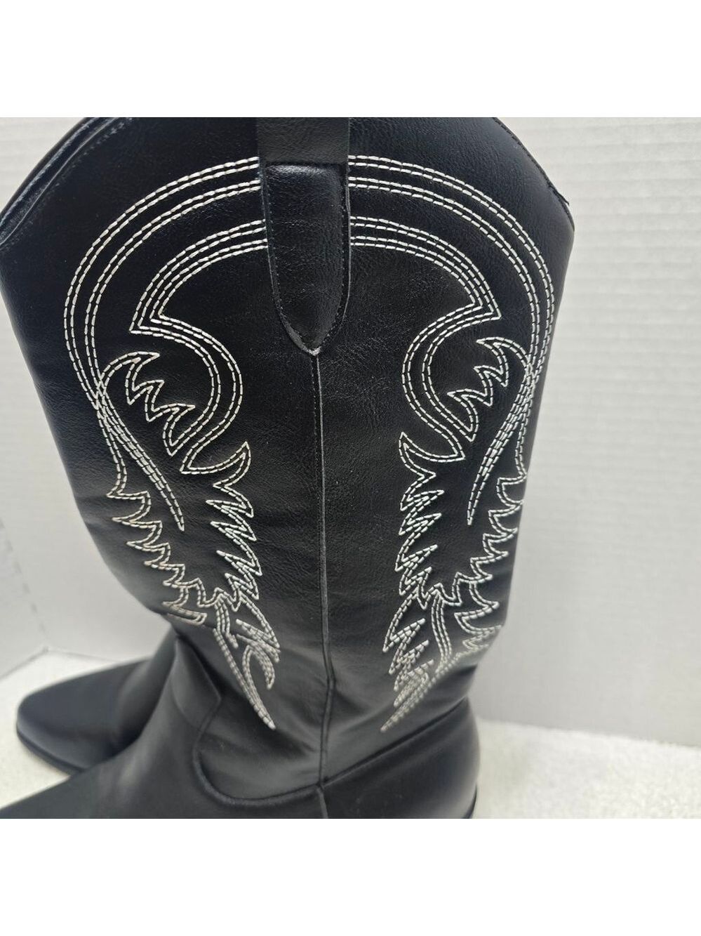 Women's Unbranded Black and White Heeled Cowboy Boots Size 9 - Picture 2 of 10